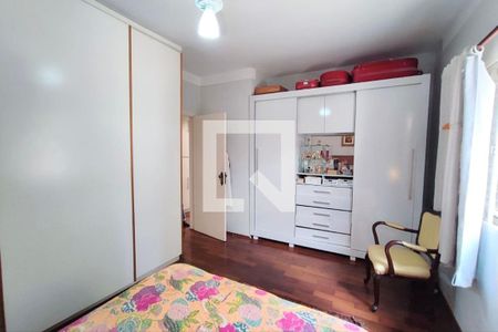 Casa à venda com 297m², 3 quartos e 4 vagas Casa à venda com 297m², 3 quartos e 4 vagasQuarto Suíte