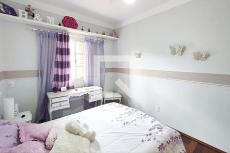 Casa à venda com 297m², 3 quartos e 4 vagas Casa à venda com 297m², 3 quartos e 4 vagasQuarto 1