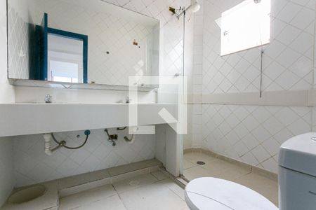 Casa à venda com 256m², 7 quartos e 2 vagas Casa à venda com 256m², 7 quartos e 2 vagasCasa 3 - Banheiro