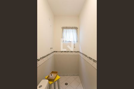 Casa à venda com 256m², 7 quartos e 2 vagas Casa à venda com 256m², 7 quartos e 2 vagasCasa 1 - Banheiro da Suíte