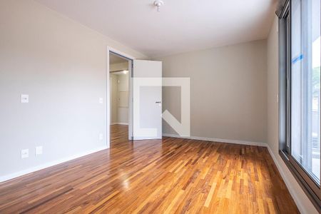 Casa à venda com 370m², 5 quartos e 4 vagas Casa à venda com 370m², 5 quartos e 4 vagasSuíte 3