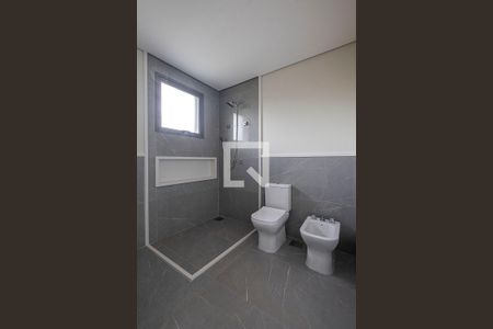 Casa à venda com 370m², 5 quartos e 4 vagas Casa à venda com 370m², 5 quartos e 4 vagasSuíte 1 - Banheiro