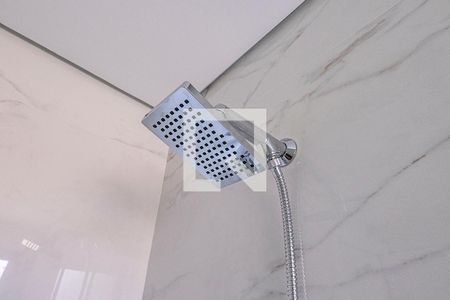 Casa à venda com 370m², 5 quartos e 4 vagas Casa à venda com 370m², 5 quartos e 4 vagasSuíte 2 - Banheiro