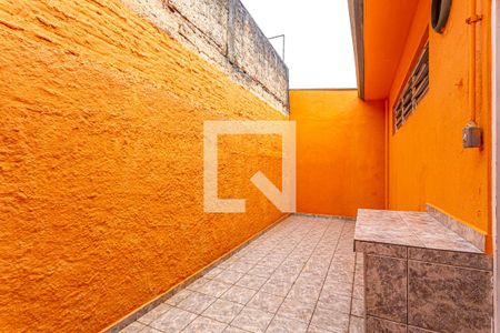 Casa à venda com 80m², 2 quartos e 1 vagaQuintal Fundos