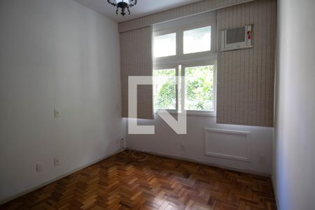 Apartamento para alugar com 144m², 3 quartos e 1 vagaQuarto