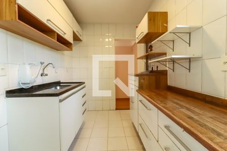 Apartamento à venda com 60m², 2 quartos e 1 vaga Apartamento à venda com 60m², 2 quartos e 1 vagaCozinha