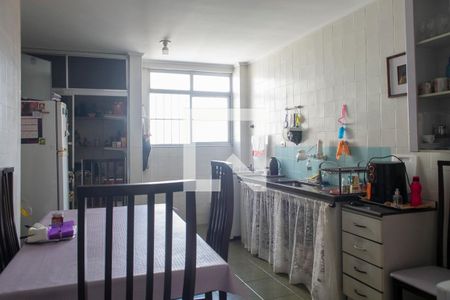 Apartamento à venda com 180m², 5 quartos e 2 vagasCozinha