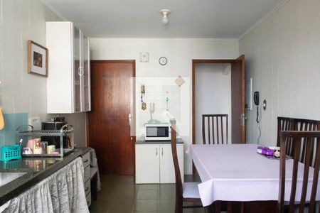 Apartamento à venda com 180m², 5 quartos e 2 vagasCozinha