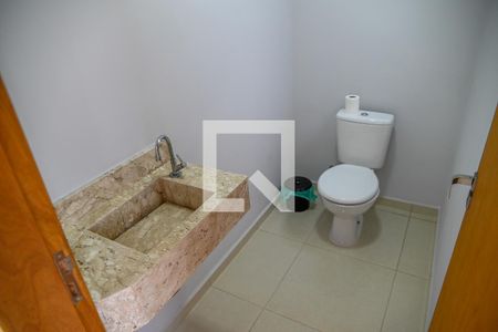 Casa à venda com 165m², 3 quartos e 4 vagas Casa à venda com 165m², 3 quartos e 4 vagasLavabo Lazer