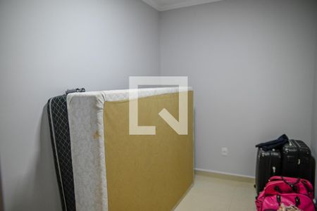 Casa à venda com 165m², 3 quartos e 4 vagas Casa à venda com 165m², 3 quartos e 4 vagasQuarto 2