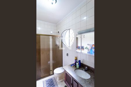Casa à venda com 185m², 4 quartos e 3 vagas Casa à venda com 185m², 4 quartos e 3 vagasBanheiro Social