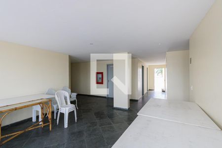 Apartamento à venda com 40m², 1 quarto e 1 vaga Apartamento à venda com 40m², 1 quarto e 1 vagaSalão de Festas