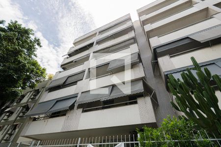 Apartamento à venda com 40m², 1 quarto e 1 vaga Apartamento à venda com 40m², 1 quarto e 1 vagaFachada