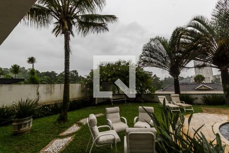 Casa de condomínio à venda com 516m², 5 quartos e 7 vagasQuintal