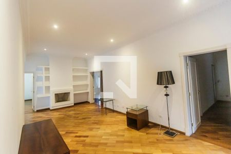 Casa de condomínio à venda com 516m², 5 quartos e 7 vagasSala