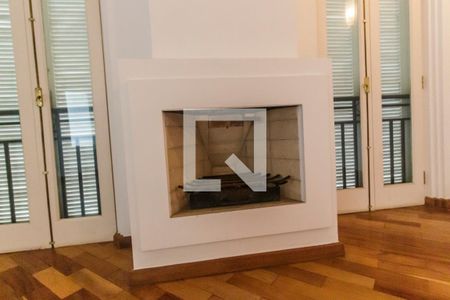 Casa de condomínio à venda com 516m², 5 quartos e 7 vagasSuíte master