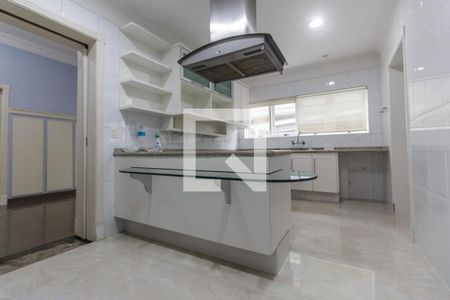 Casa de condomínio à venda com 516m², 5 quartos e 7 vagasCozinha