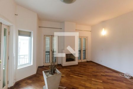 Casa de condomínio à venda com 516m², 5 quartos e 7 vagasSuíte master