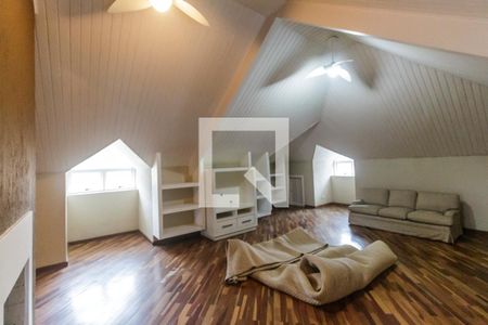 Casa de condomínio à venda com 516m², 5 quartos e 7 vagasSótão 