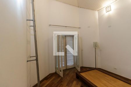Casa de condomínio à venda com 516m², 5 quartos e 7 vagasSuíte 4