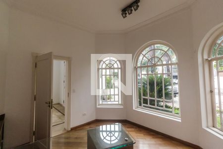 Casa de condomínio à venda com 516m², 5 quartos e 7 vagasEscritório