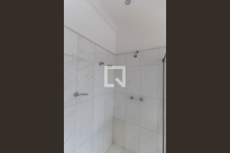 Casa de condomínio à venda com 516m², 5 quartos e 7 vagasBanheiro da Suíte