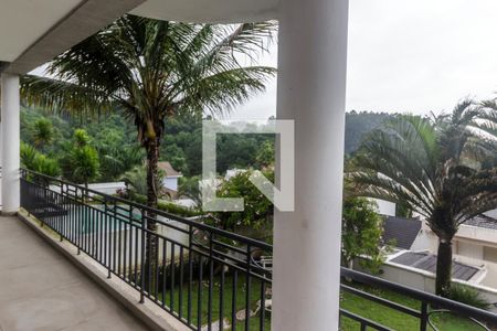 Casa de condomínio à venda com 516m², 5 quartos e 7 vagasVaranda