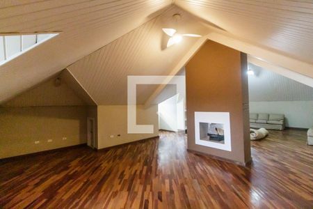 Casa de condomínio à venda com 516m², 5 quartos e 7 vagasSótão 