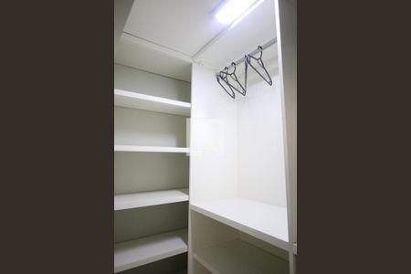 Studio para alugar com 56m², 1 quarto e sem vaga Studio para alugar com 56m², 1 quarto e sem vagaCloset