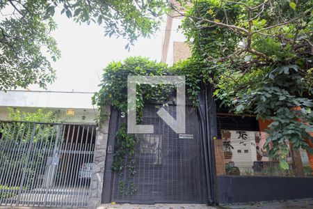 Studio para alugar com 56m², 1 quarto e sem vaga Studio para alugar com 56m², 1 quarto e sem vagaFachada