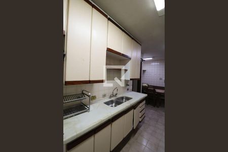 Apartamento à venda com 166m², 4 quartos e 2 vagasCozinha