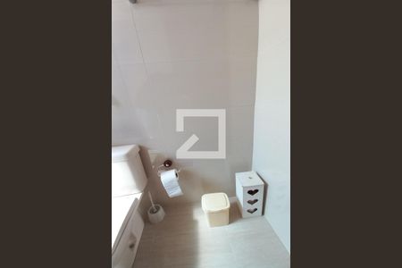 Apartamento à venda com 57m², 2 quartos e 1 vaga Apartamento à venda com 57m², 2 quartos e 1 vagaDetalhe do Banheiro