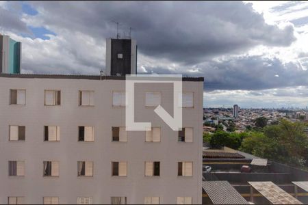 Vista Sala de casa para alugar com 2 quartos, 59m² em Conjunto Habitacional Padre José de Anchieta, São Paulo