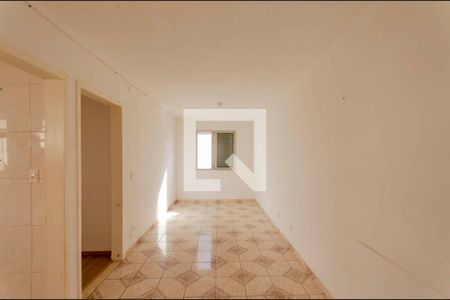 Sala de casa para alugar com 2 quartos, 59m² em Conjunto Habitacional Padre José de Anchieta, São Paulo