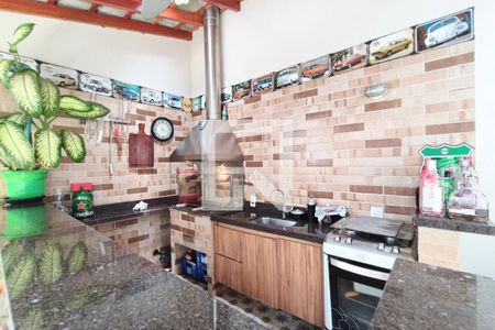 Casa à venda com 191m², 3 quartos e 4 vagasEspaço Gourmet