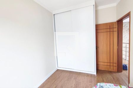 Casa à venda com 191m², 3 quartos e 4 vagasQuarto 2