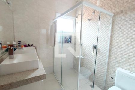 Casa à venda com 191m², 3 quartos e 4 vagasBanheiro Suíte