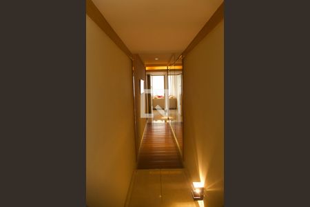 Apartamento à venda com 164m², 3 quartos e 2 vagas Apartamento à venda com 164m², 3 quartos e 2 vagasCorredor