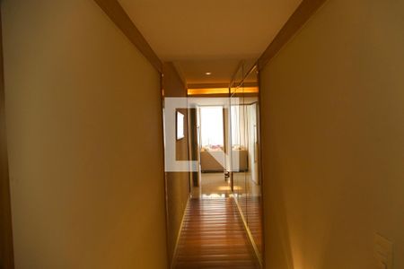 Apartamento à venda com 164m², 3 quartos e 2 vagas Apartamento à venda com 164m², 3 quartos e 2 vagasCorredor