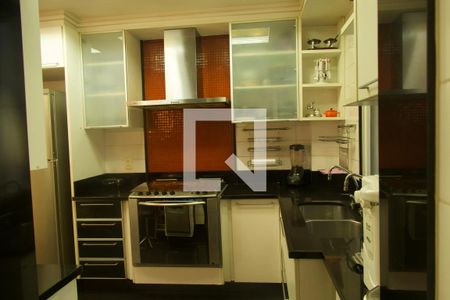 Apartamento à venda com 164m², 3 quartos e 2 vagas Apartamento à venda com 164m², 3 quartos e 2 vagasCozinha