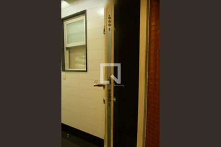 Apartamento à venda com 164m², 3 quartos e 2 vagas Apartamento à venda com 164m², 3 quartos e 2 vagasÁrea serviço