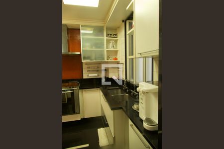 Apartamento à venda com 164m², 3 quartos e 2 vagas Apartamento à venda com 164m², 3 quartos e 2 vagasCozinha