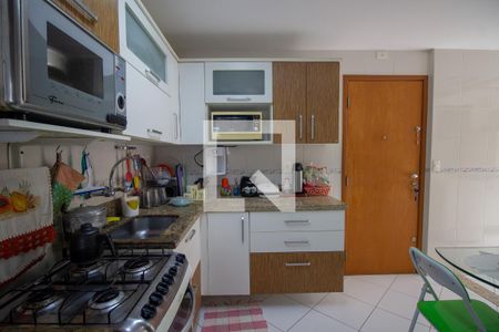 Apartamento à venda com 300m², 3 quartos e 3 vagasCozinha e Área de Serviço