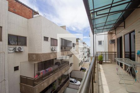Apartamento à venda com 300m², 3 quartos e 3 vagasVista da Varanda da Suíte 2 e 3