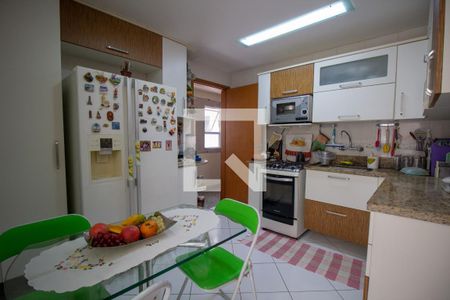 Apartamento à venda com 300m², 3 quartos e 3 vagasCozinha e Área de Serviço