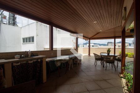 Apartamento à venda com 300m², 3 quartos e 3 vagasCobertura