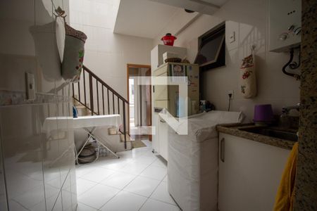 Apartamento à venda com 300m², 3 quartos e 3 vagasCozinha e Área de Serviço