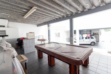 Casa à venda com 303m², 3 quartos e 8 vagasQuintal