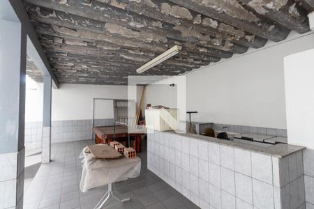 Casa à venda com 303m², 3 quartos e 8 vagasQuintal