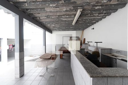 Casa à venda com 303m², 3 quartos e 8 vagasQuintal